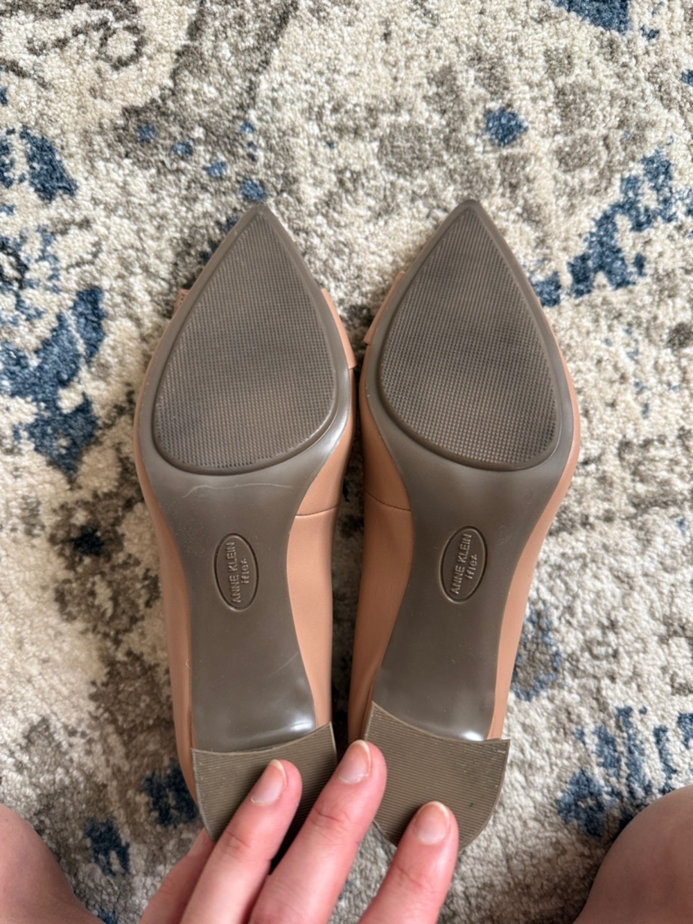 Anne Klein Heels - Picture 3 of 3